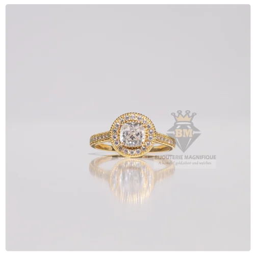 Lucy engagement  /Solitaire Shape 18karat Yellow Gold Ring