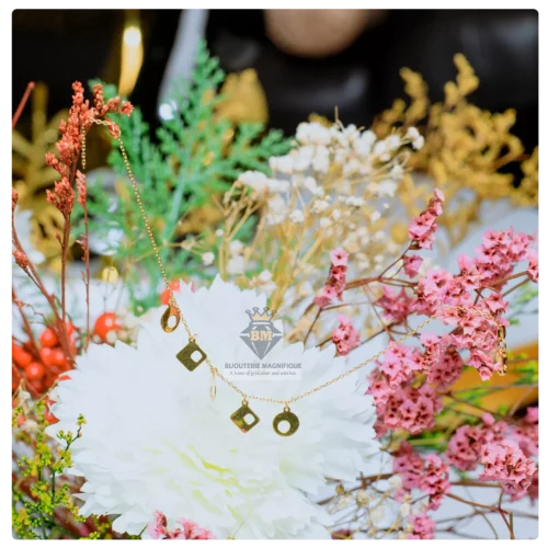 No:24 Mary Woman Gold Bracelet