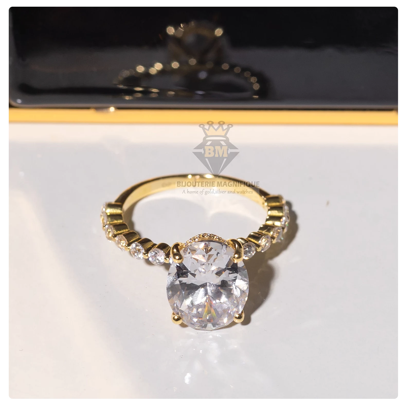 Bijouterie Magnifique Queen Yellow Gold Rings (Oval-Cut)