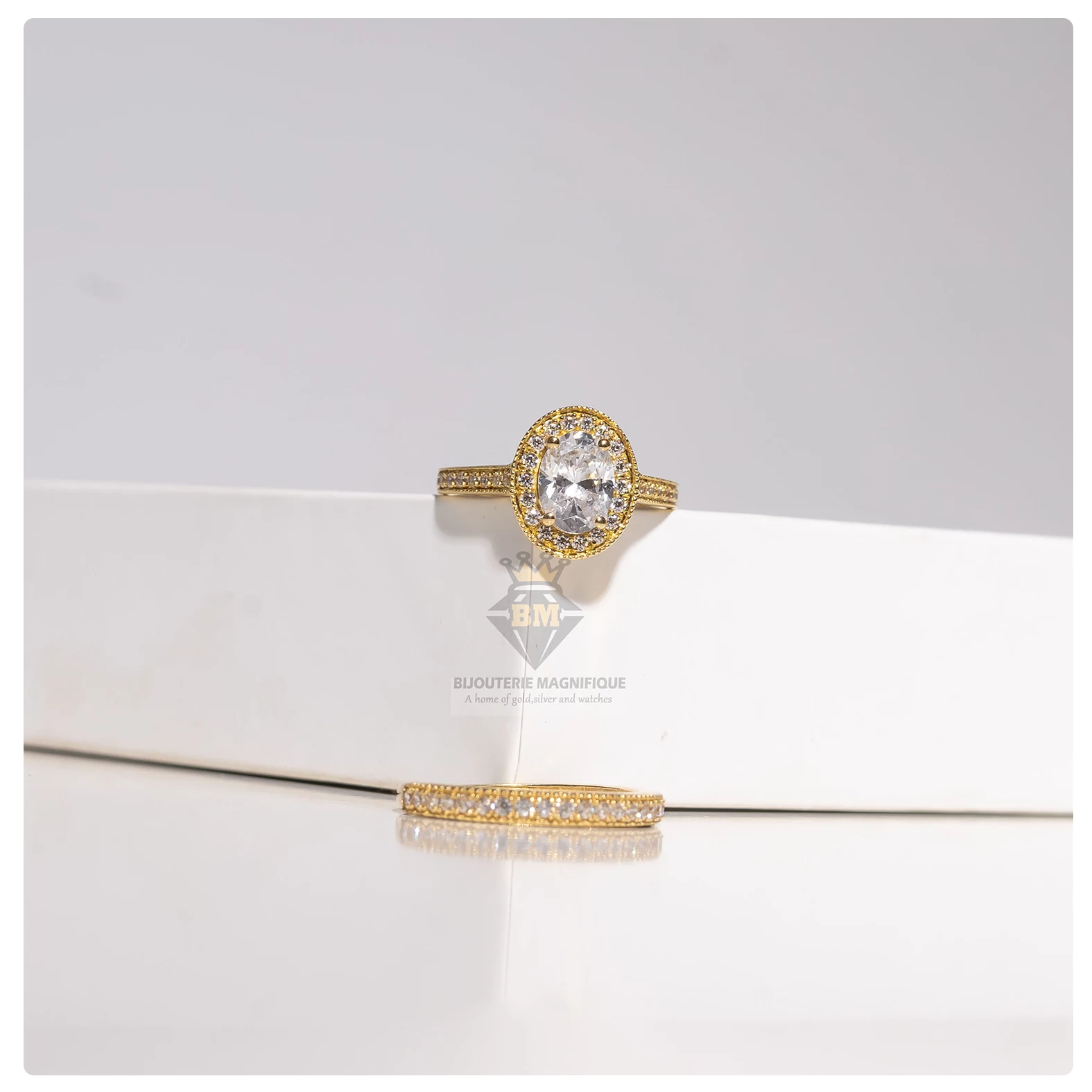Bijouterie Magnifique Queen Yellow Gold Rings (Oval-Cut)