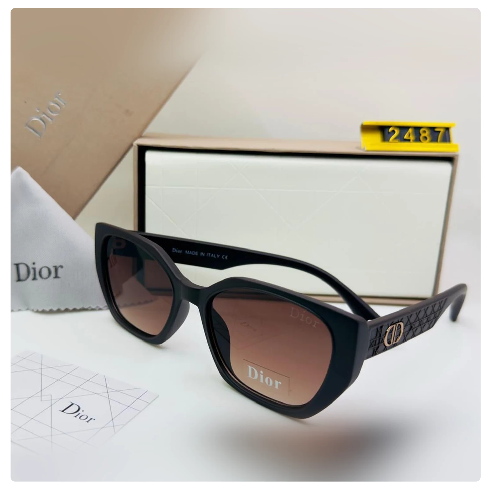 Dior Cat-Eye Sunglasses – Black Frame with Gold CD Logo