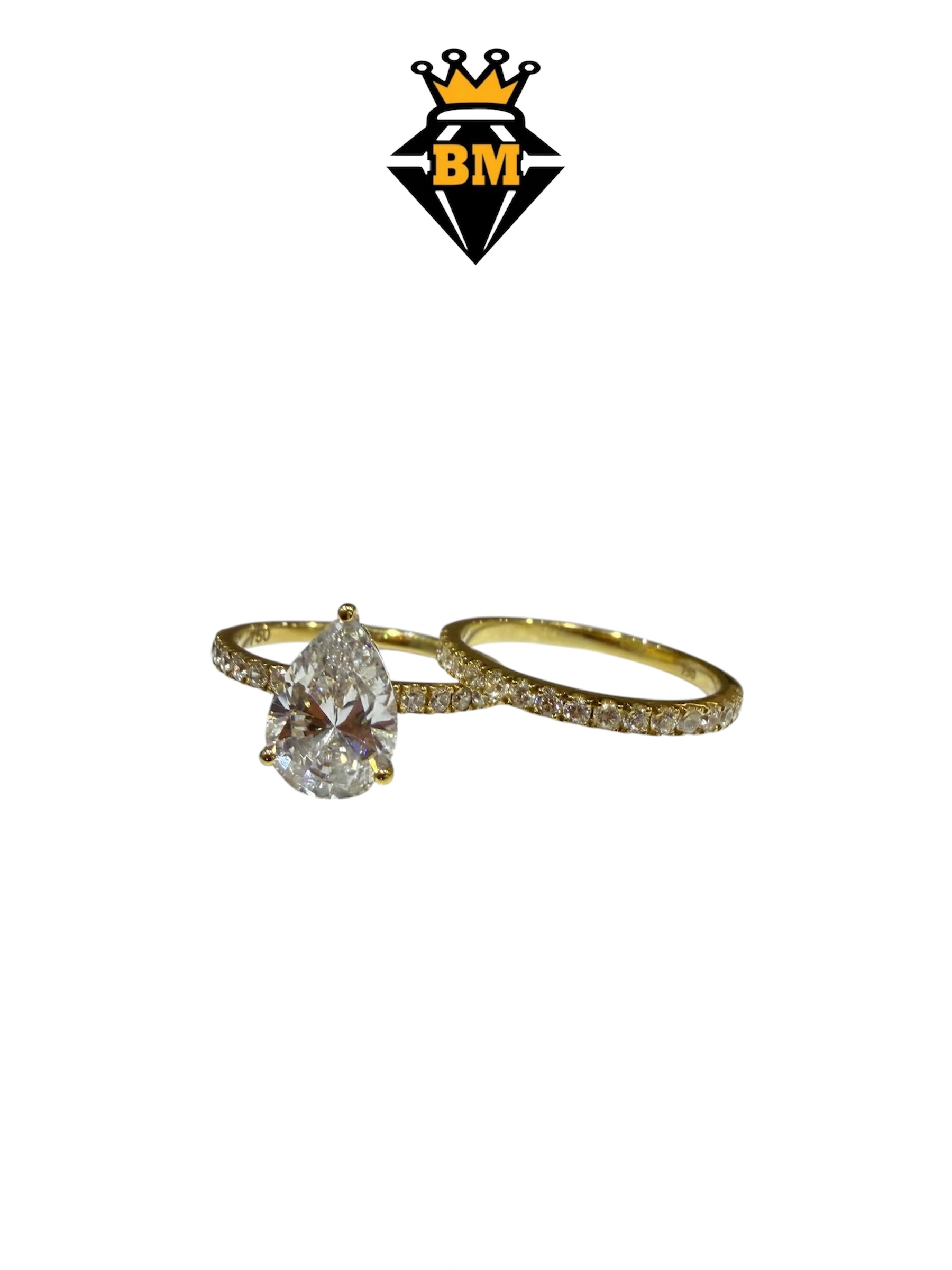 Pear Radiance Bridal Ring Set