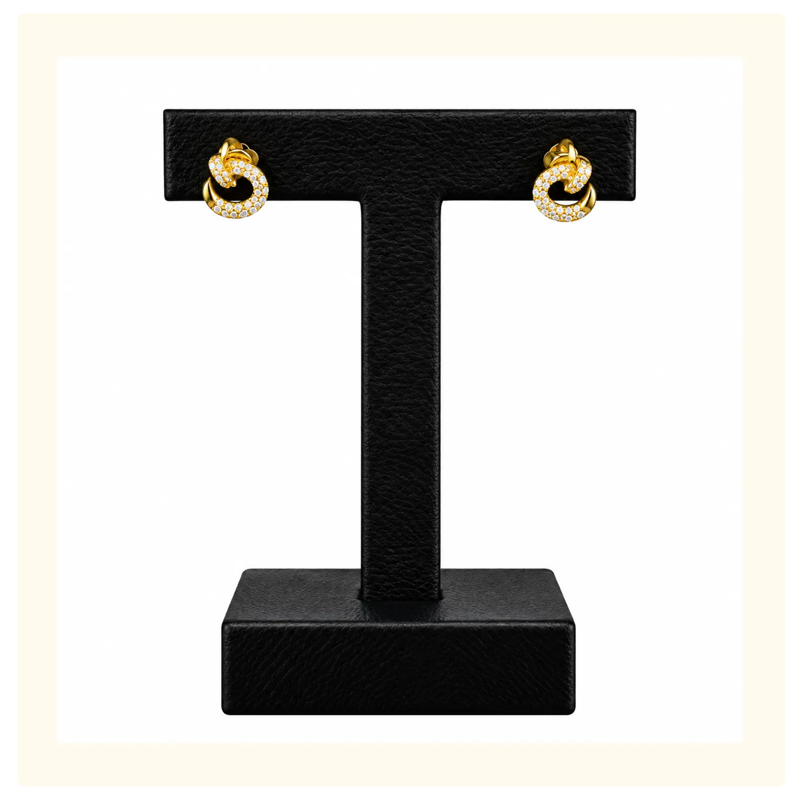Pure Gold Interlocking Circle Earrings